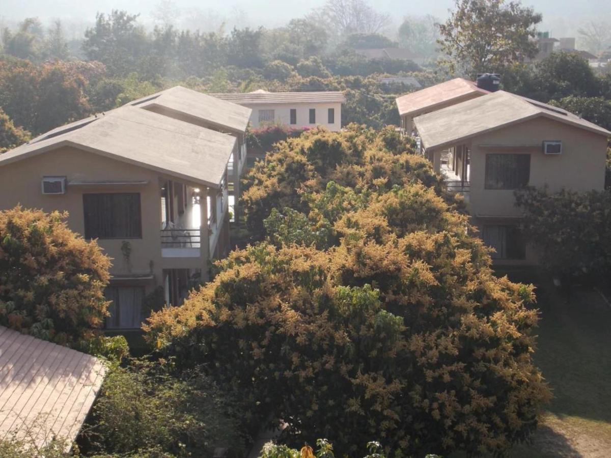 Corbett Aroma Park Hotel Рамнагар Екстериор снимка